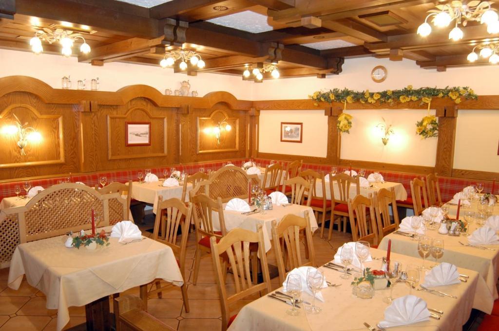 Landhotel Stofflerwirt Санкт-Михель  Экстерьер фото